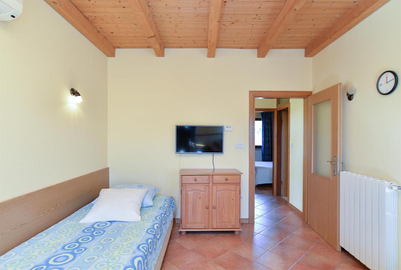Apartments Ana 379 Rovigno Esterno foto